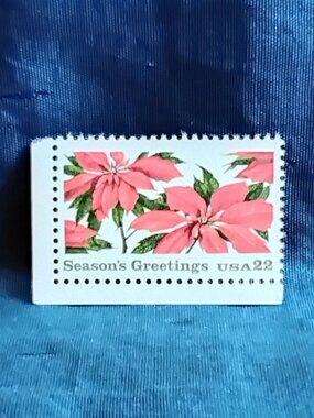 Uncirculated USA 1985 Seasons Greetings 22 Cent Stamp!!